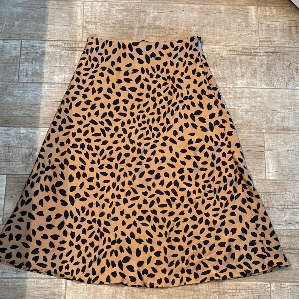 Aakaa Leopard Print A-Line Skirt - Picture 1 of 2